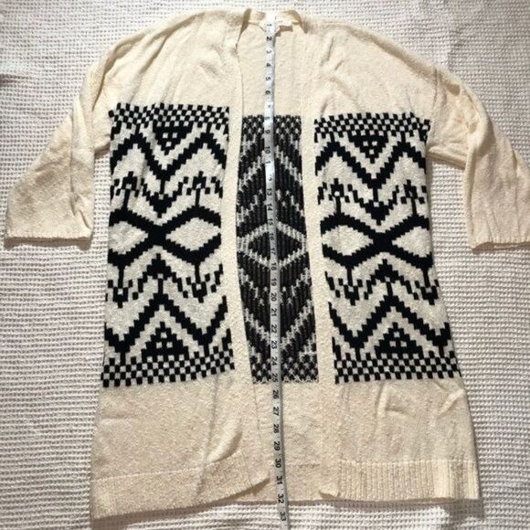 Two by Vince Camuto Cream and Black Open Front Cardigan Geometric Lightweight - Picture 3 of 8